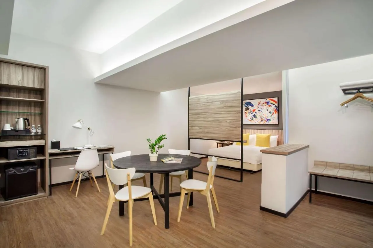 Days Hotel & Suites By Wyndham Kl - Chan Sow Lin Mrt Or Lrt Kuala Lumpur