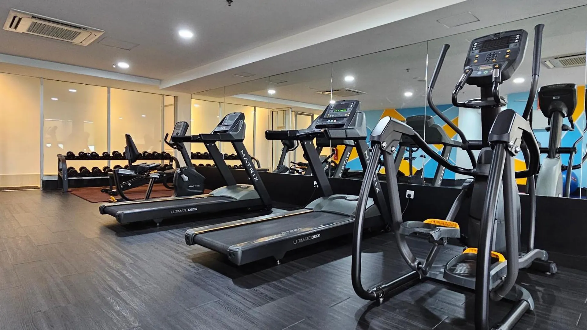 Days Hotel & Suites By Wyndham Kl - Chan Sow Lin Mrt Or Lrt Kuala Lumpur Malaysia